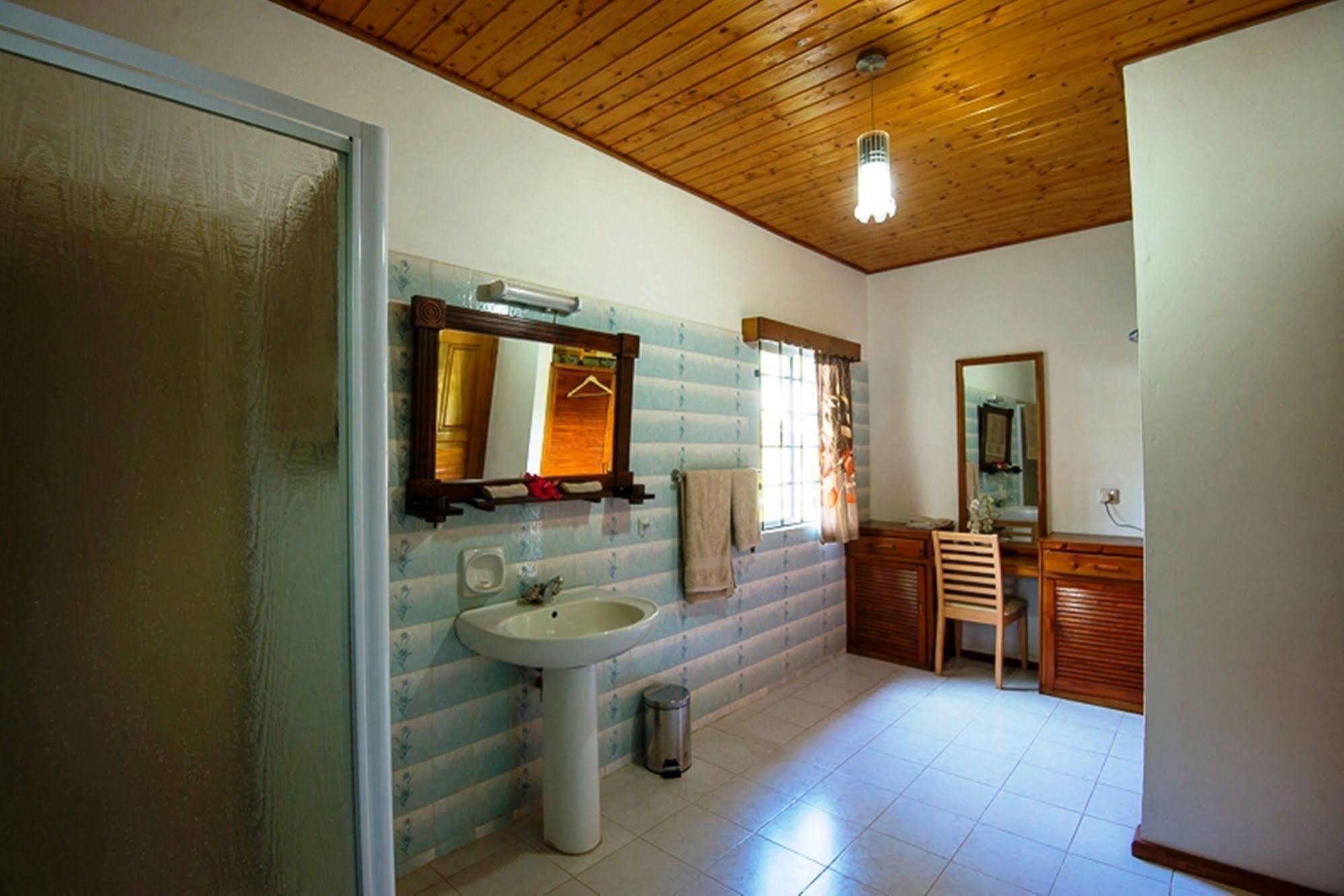 Le Tropique Villa (Adults Only) Grand Anse  Exterior foto